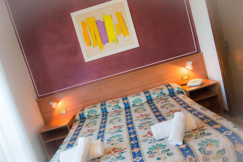 هتل Azzorre & Antille