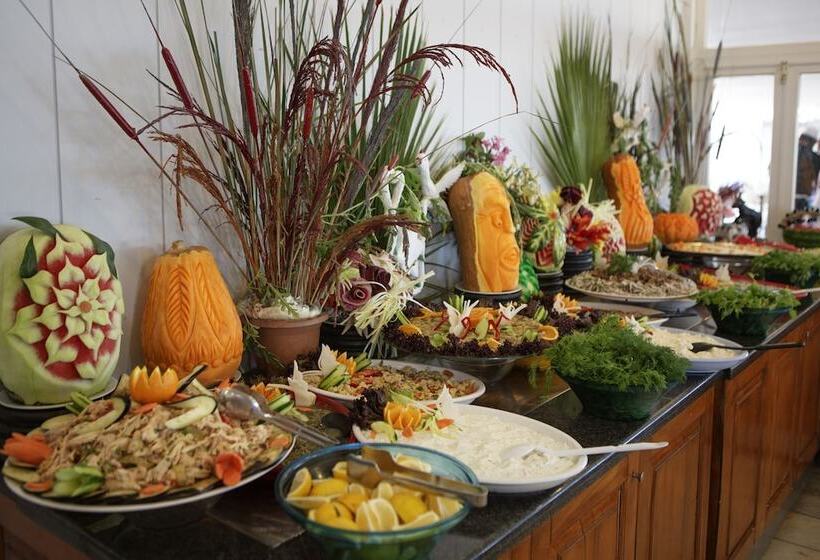 فندق Club Wasa Holiday Village All Inclusive