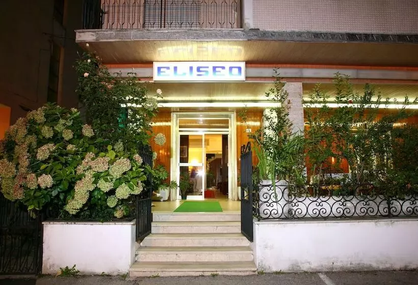 酒店 Eliseo