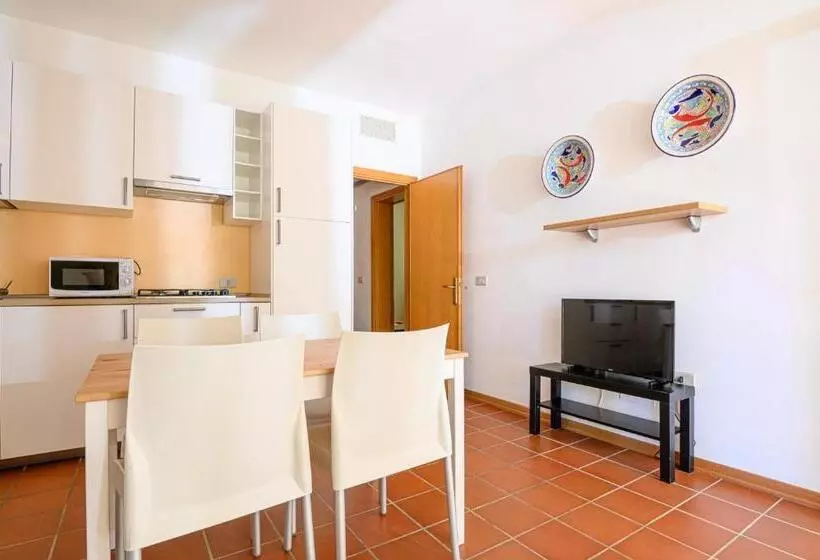 هتل Ghiacci Vecchi Residence