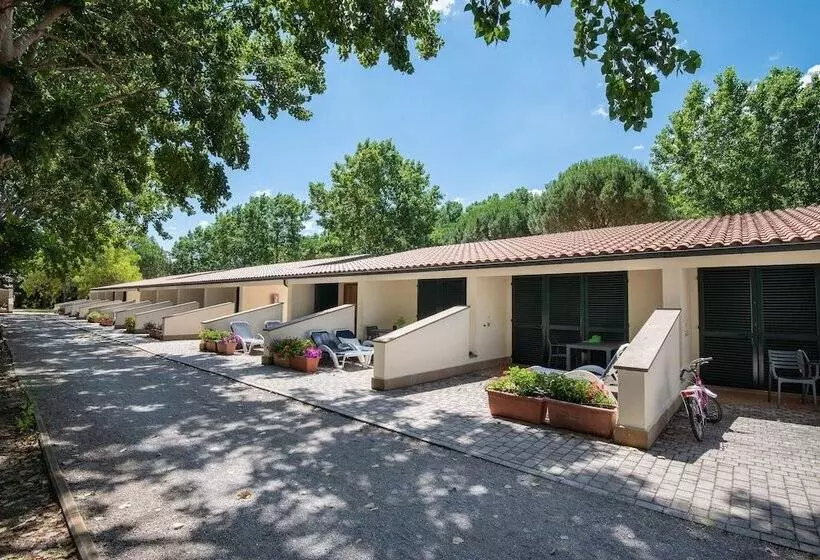 هتل Ghiacci Vecchi Residence