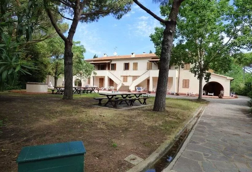 هتل Ghiacci Vecchi Residence