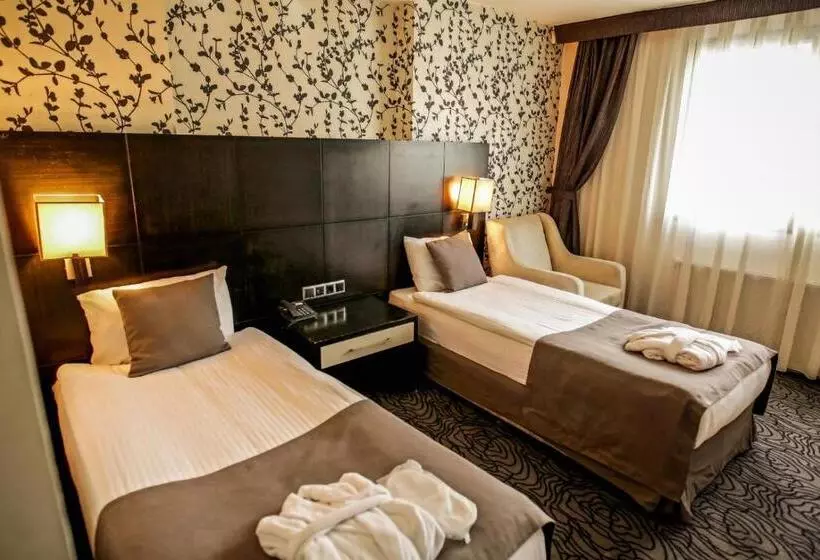 هتل Grand Denizli