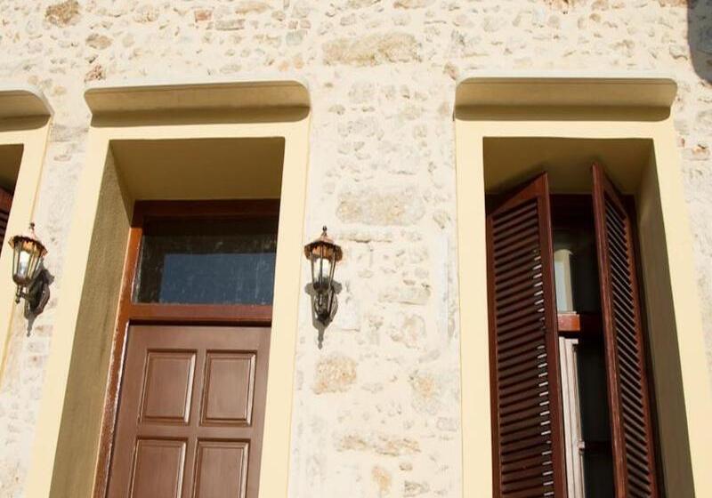 فندق Porto Enetiko Suites