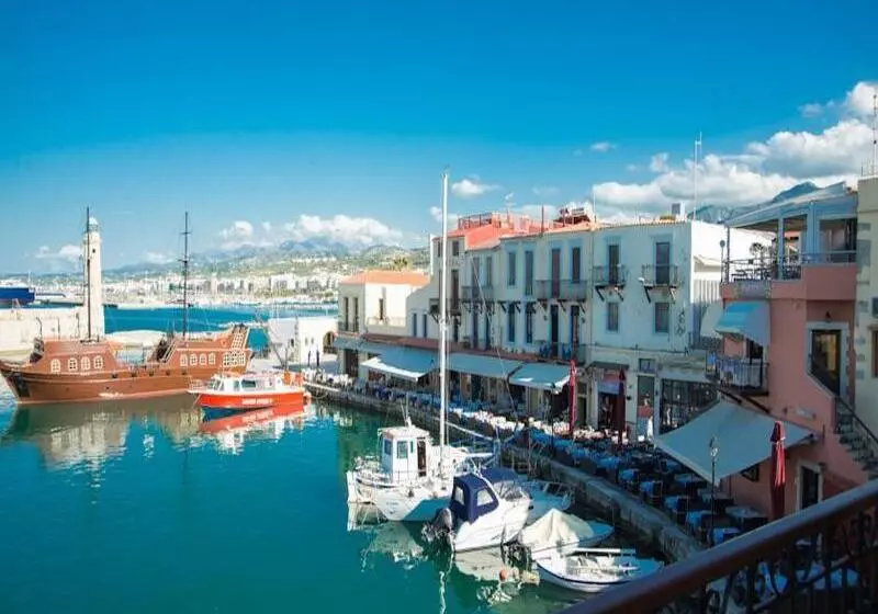 Hotel Porto Enetiko Suites