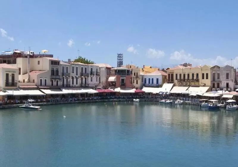 Hotel Porto Enetiko Suites