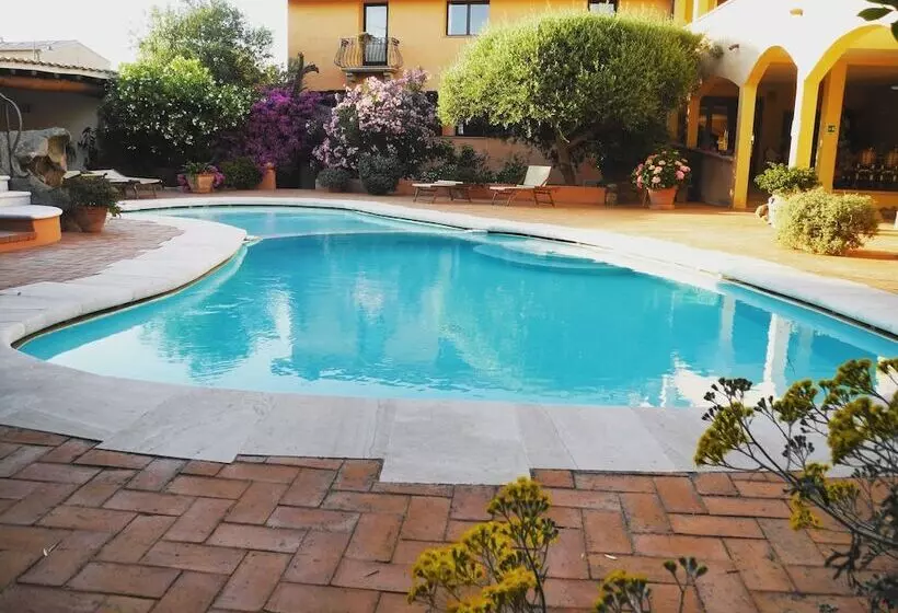 فندق San Pantaleo