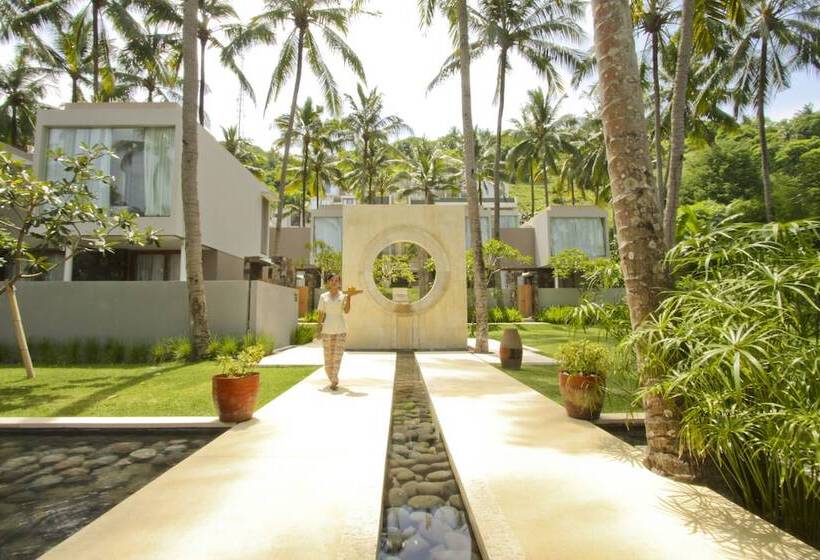 בית מלון כפרי Svarga Resort Lombok