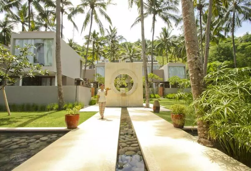 Отель Svarga Resort Lombok