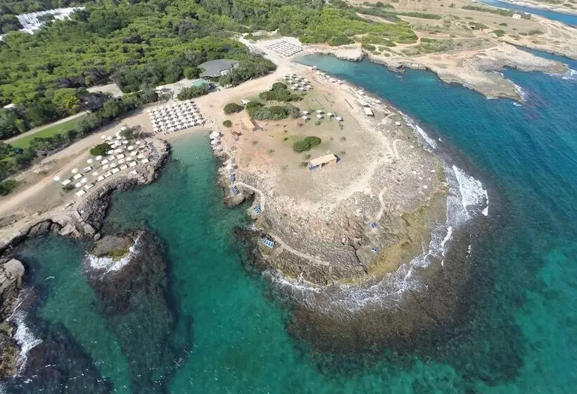 בית מלון כפרי Th Ostuni   Ostuni Village