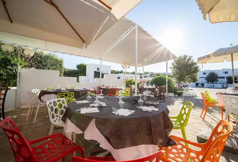 בית מלון כפרי Th Ostuni   Ostuni Village