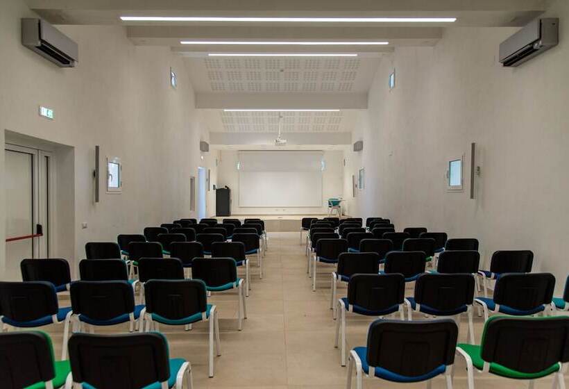 호텔 Th Ostuni   Ostuni Village