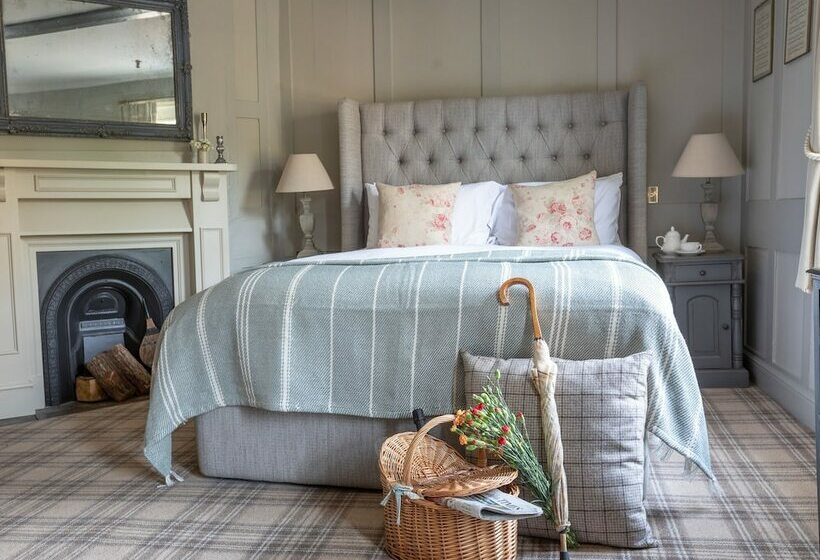 Hotel The Running Horses