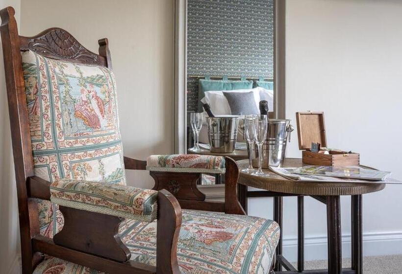 Hotel The Running Horses