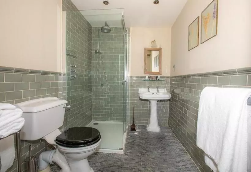 فندق The Running Horses