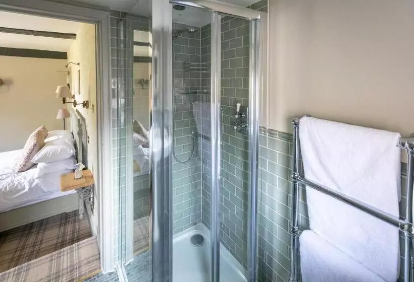 فندق The Running Horses