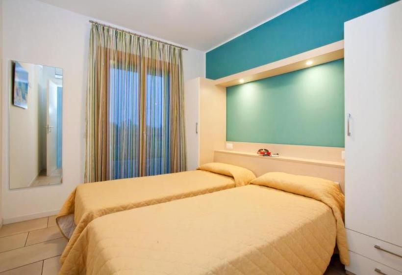 בית מלון כפרי Villaggio A Mare