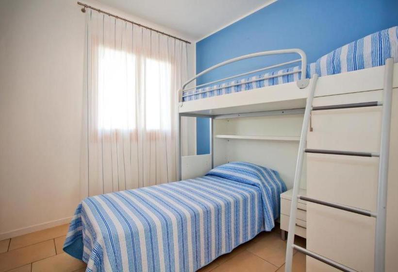 בית מלון כפרי Villaggio A Mare