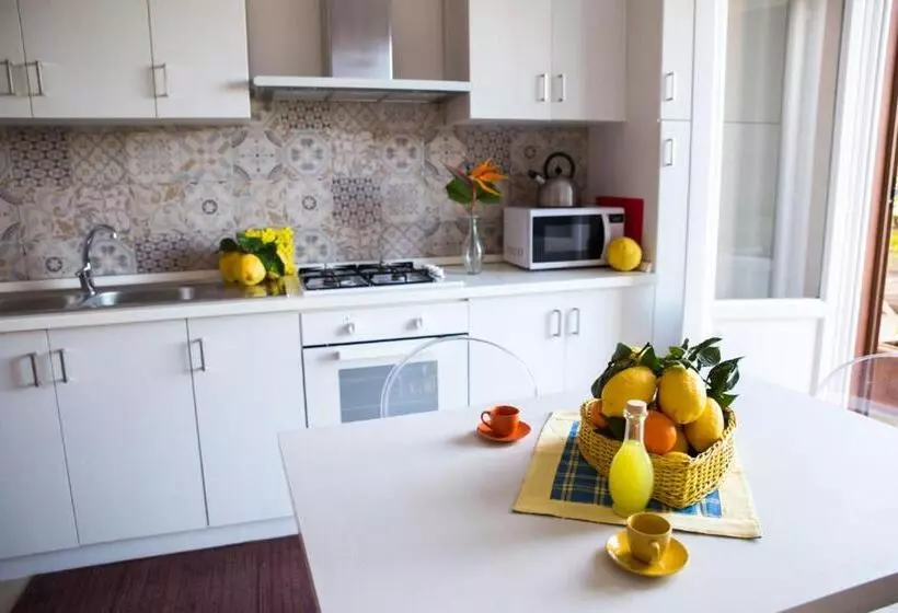 Lemon Flats Sorrento