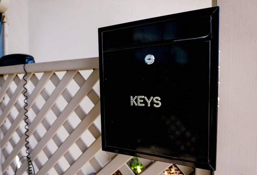 모텔 Abbotsleigh Motor Inn