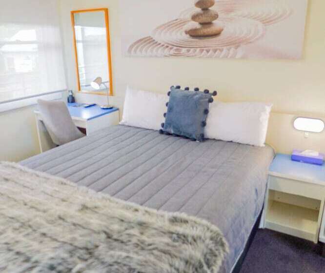 모텔 Abbotsleigh Motor Inn