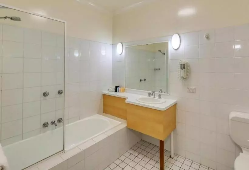 مُتل Country Gardens Motor Inn