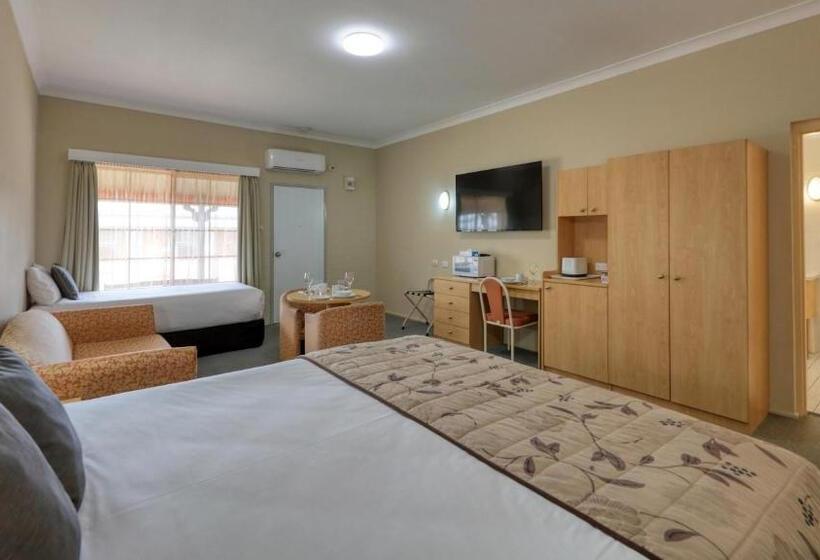 מוטל Country Gardens Motor Inn