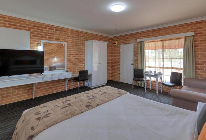 מוטל Country Gardens Motor Inn