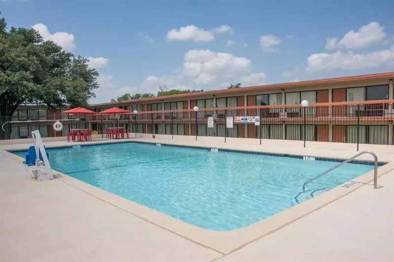 モーテル Knights Inn Temple