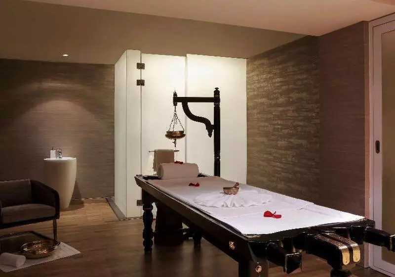 Novotel New Delhi Aerocity International Airport