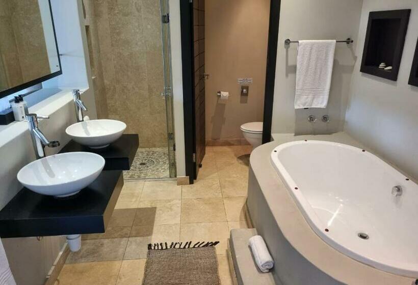 פנסיון Lodge On Lake