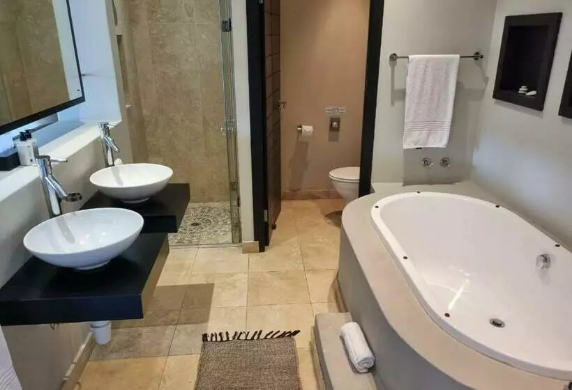 Пансион Lodge On Lake