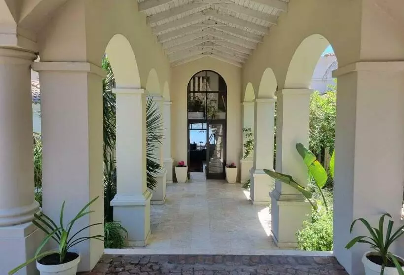 Пансион Lodge On Lake