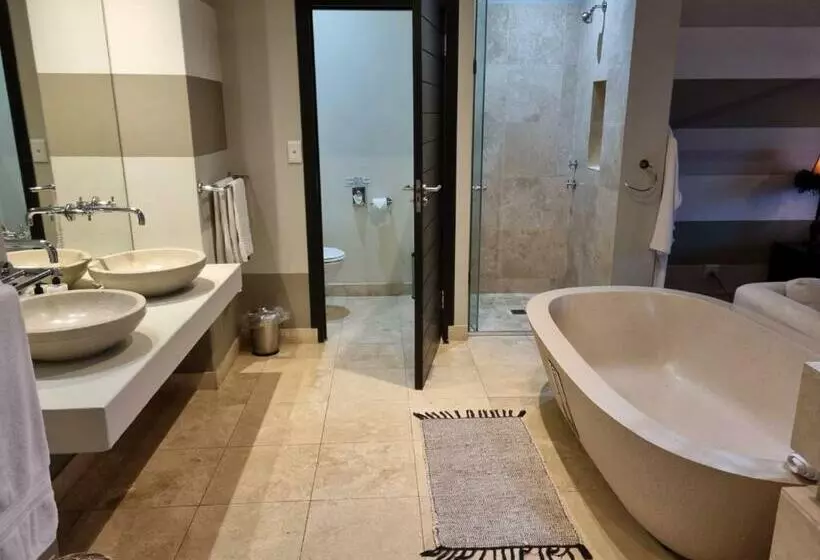 Пансион Lodge On Lake