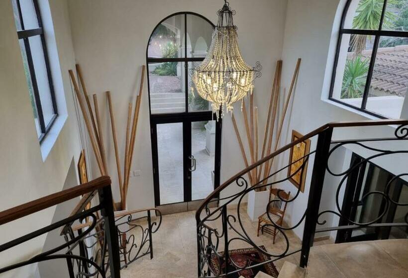 פנסיון Lodge On Lake