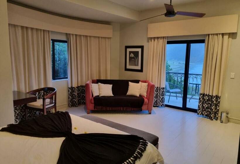 פנסיון Lodge On Lake