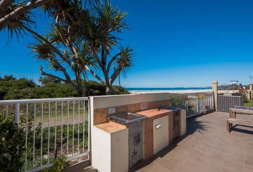 Regency On The Beach