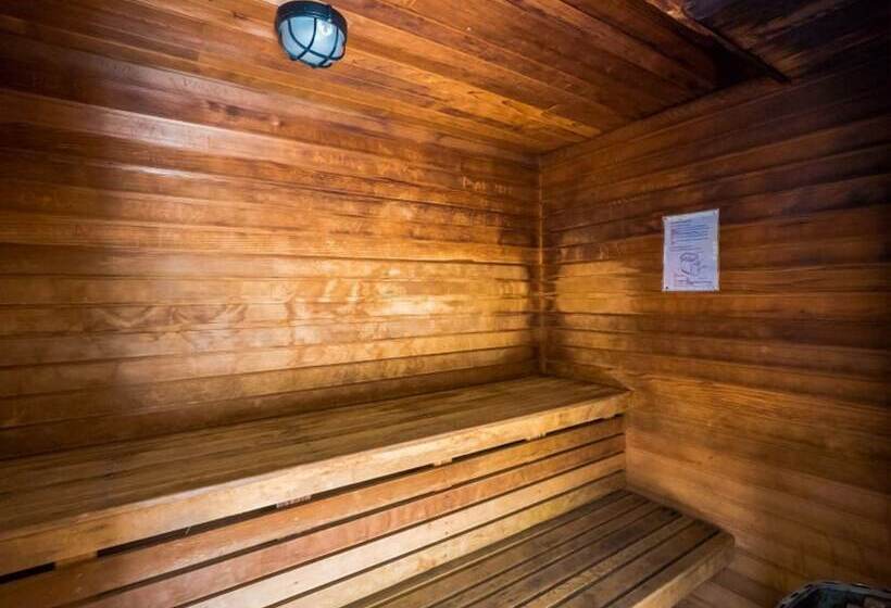 Regency On The Beach