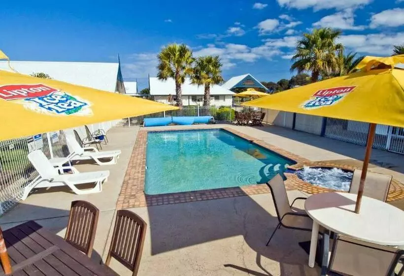 Torquay Tropicana Motel