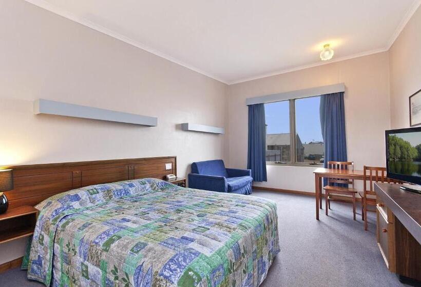 William Dutton Motel