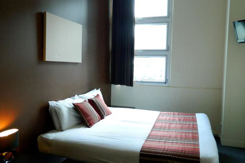 فندق صغير Urban Central Accommodation