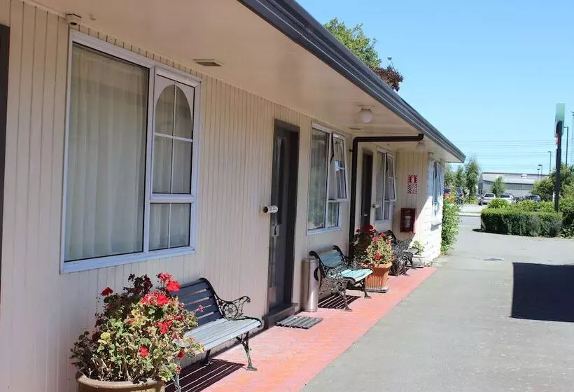 Earnslaw Motel