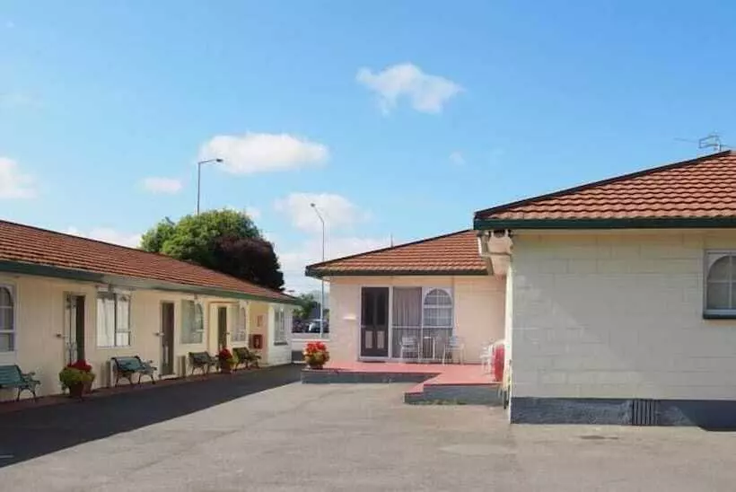 Earnslaw Motel