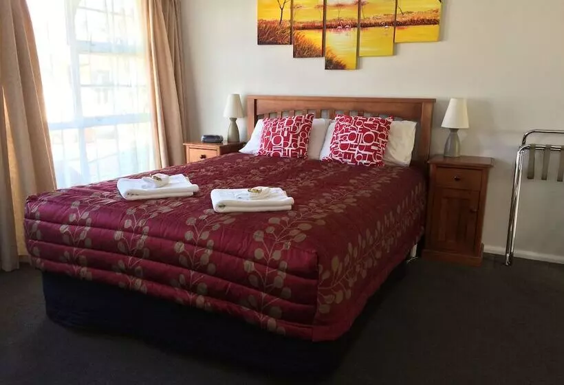 Earnslaw Motel