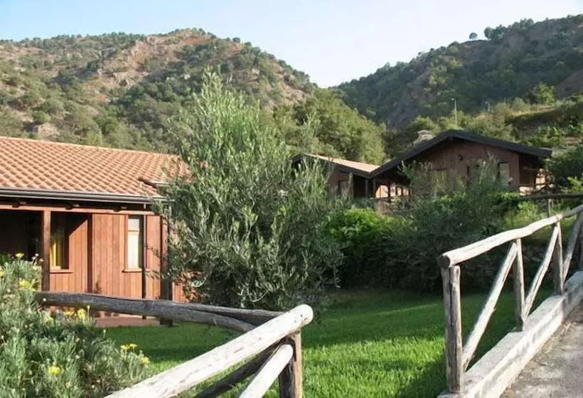 Отель Agriturismo San Cataldo