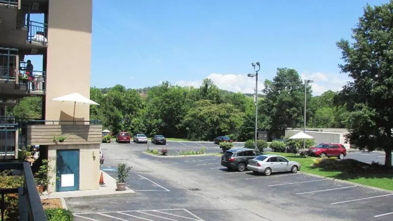 Arbors At Island Landing Hotel & Suites