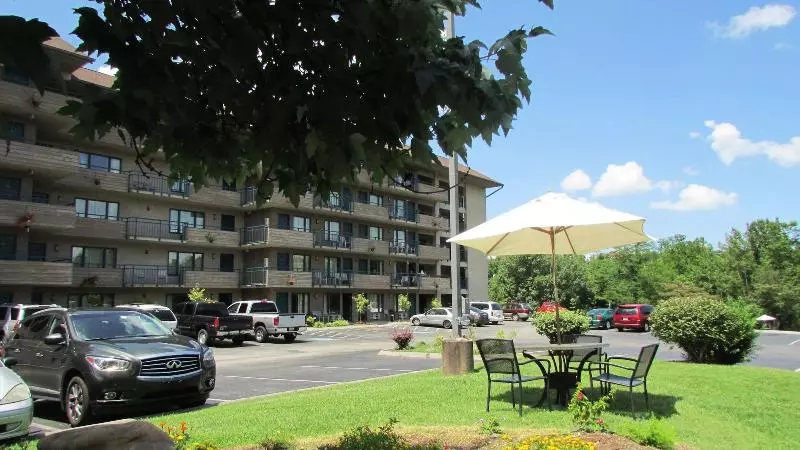 Arbors At Island Landing Hotel & Suites