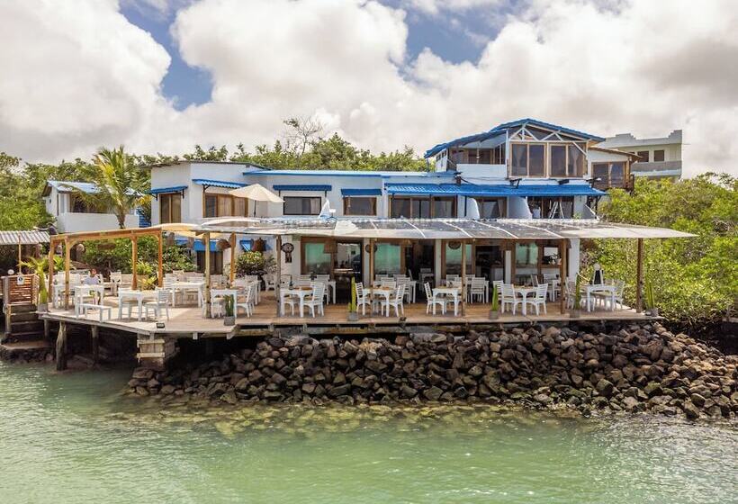 فندق Blu Galapagos Sustainable Waterfront Lodge