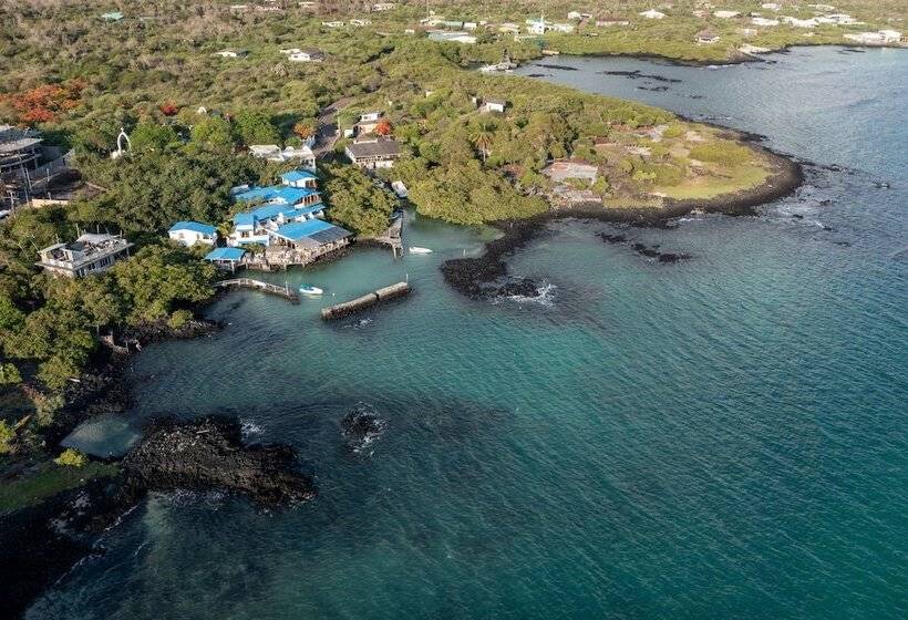 فندق Blu Galapagos Sustainable Waterfront Lodge