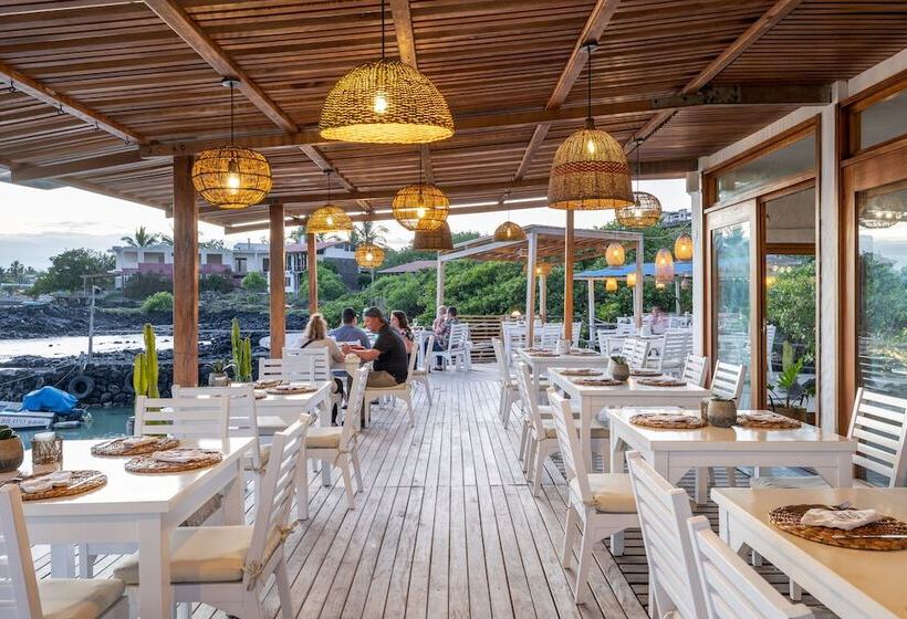فندق Blu Galapagos Sustainable Waterfront Lodge